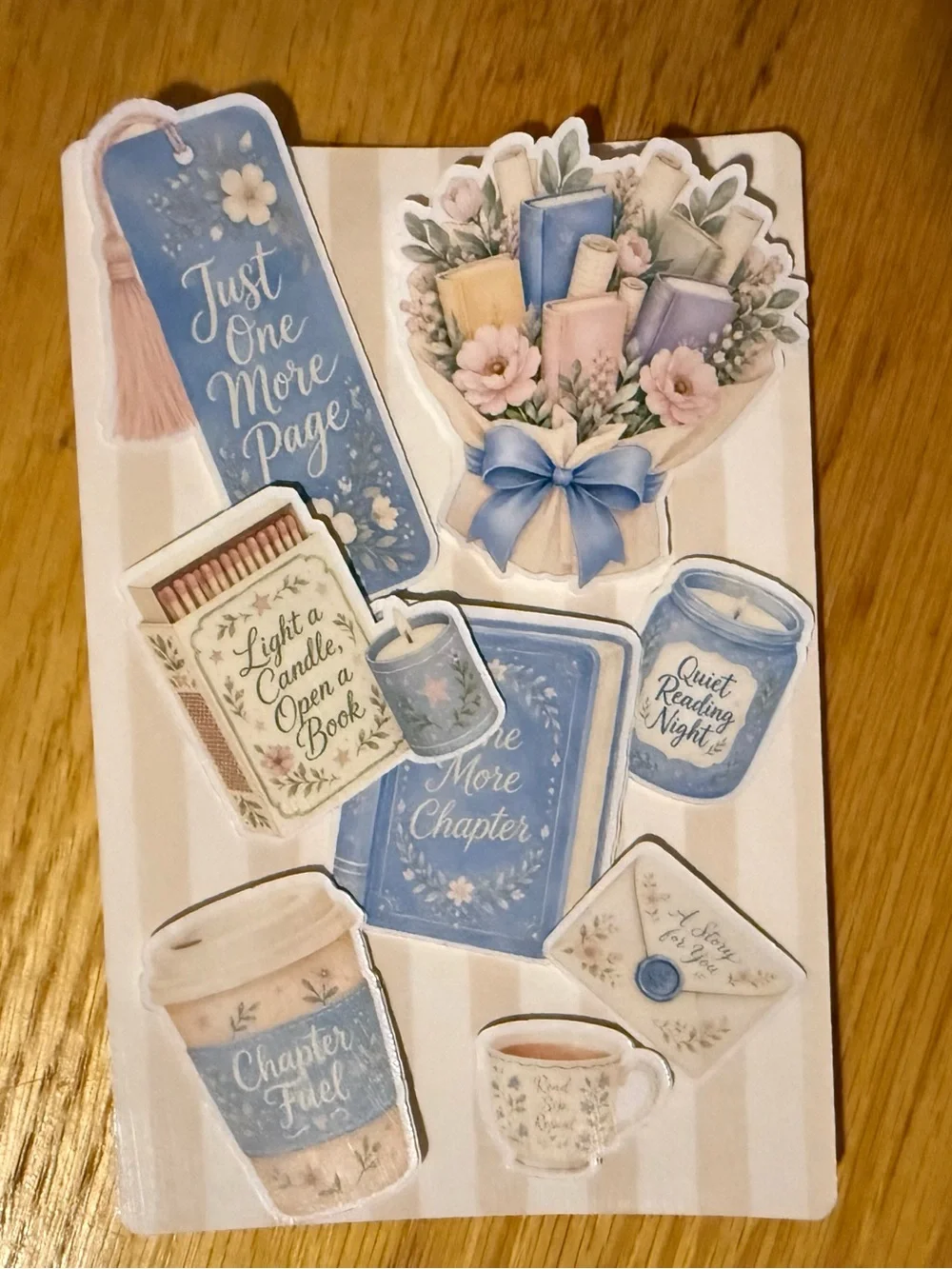 Bookish Blue & Cream Reading DIY Kindle Insert - Handmade
